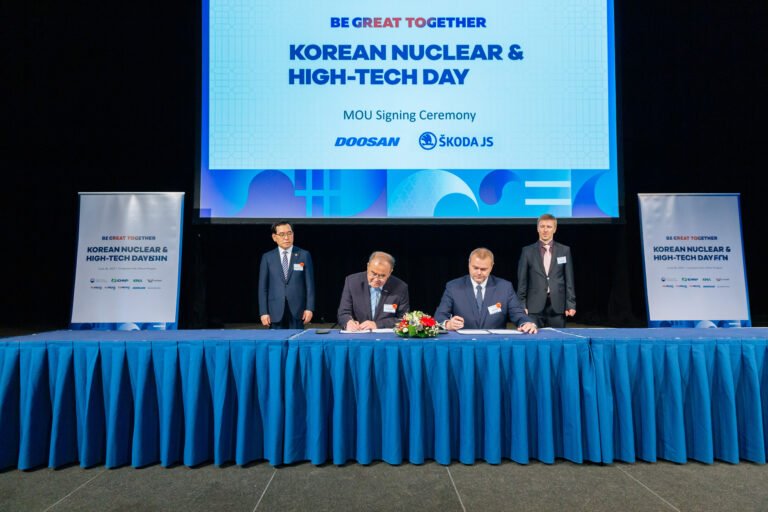 Panel discussion at a high-tech industry day in Prague