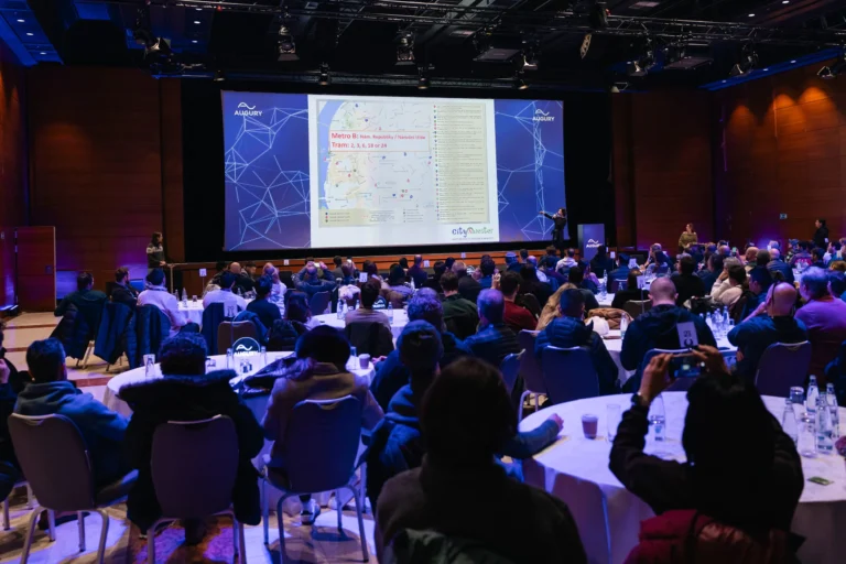 Full main hall during a session at Hilton Prague Atrium